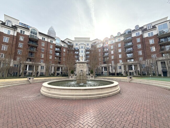 Building Photo - Fifth & Poplar - T.R. Lawing Realty Property