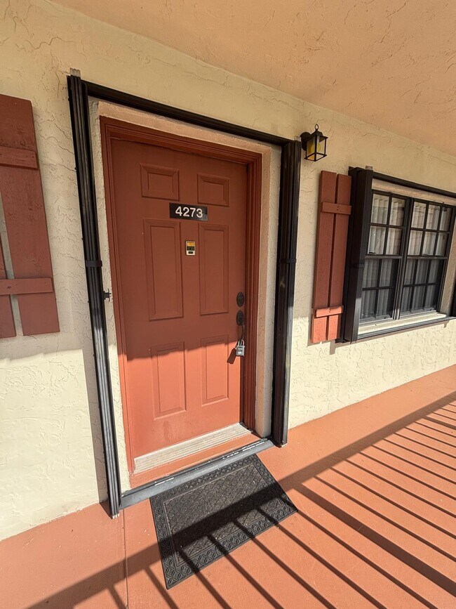 Building Photo - 4273 Oak Terrace Dr