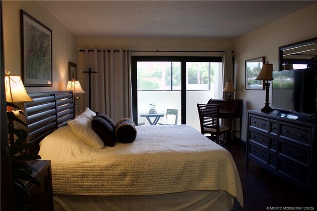 Building Photo - 3792 NE Ocean Blvd