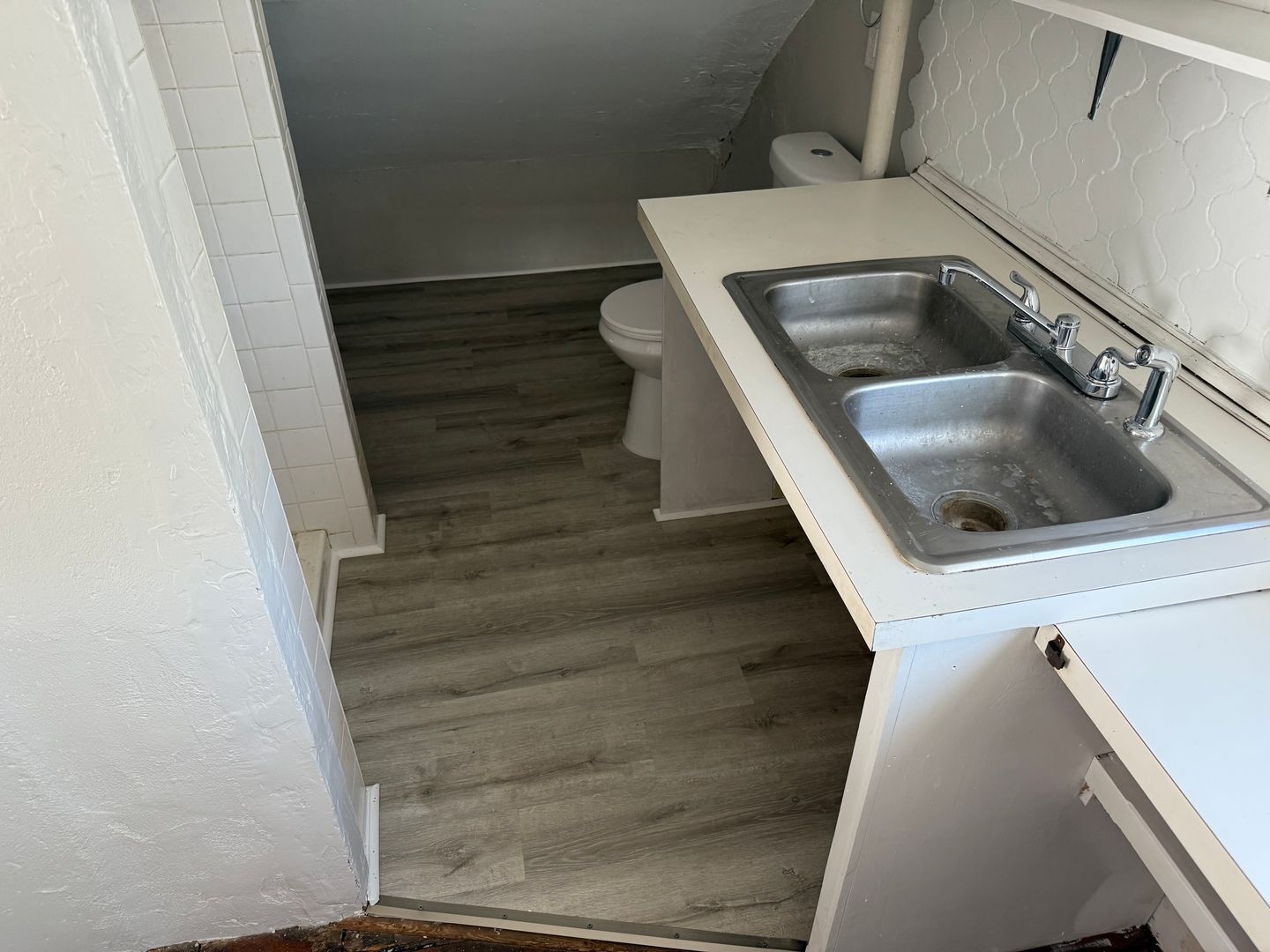 Building Photo - 46 Armstrong Ave