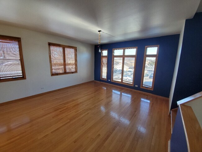 Living room - 9207 Gerritsen Ave