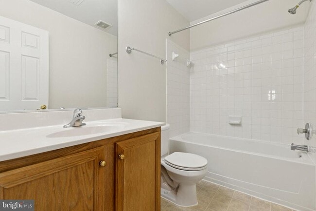 Building Photo - 17624 Overlook Rd