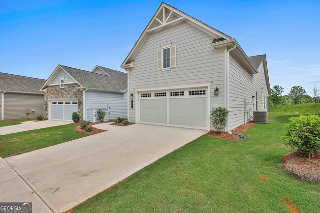 Building Photo - 15 Club Cresswind Dr