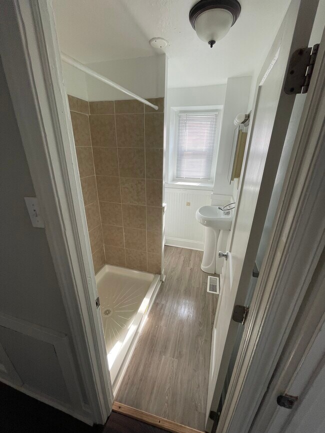 Building Photo - 4316 Dexter St