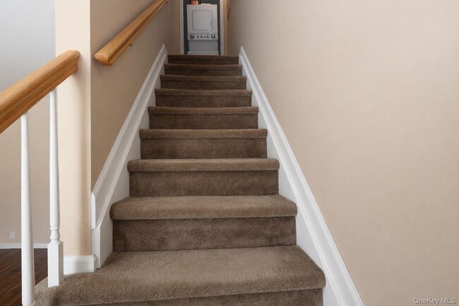 Building Photo - 2040 State Route 17k