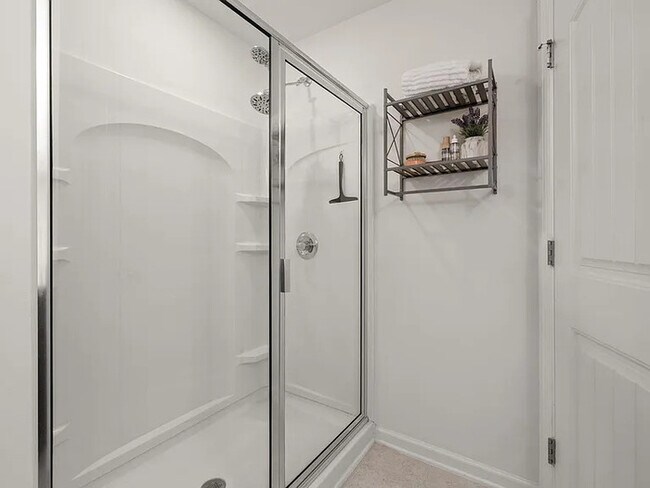 Building Photo - Lease OR Lease to Own