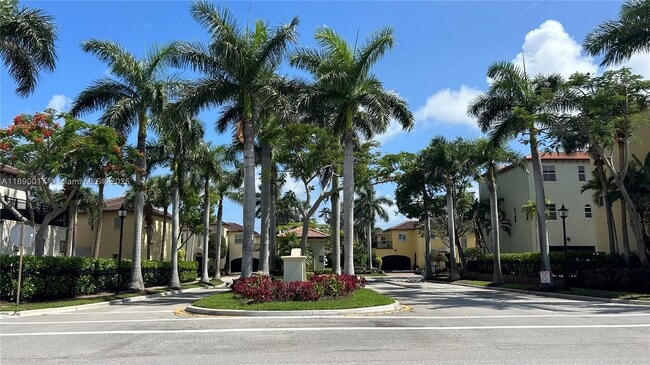 Building Photo - 67 Via Poinciana St