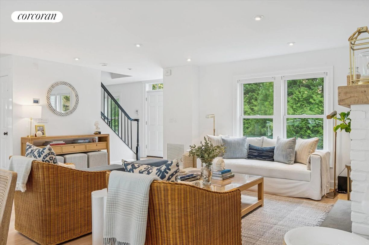 Building Photo - 32 Eastville Ave