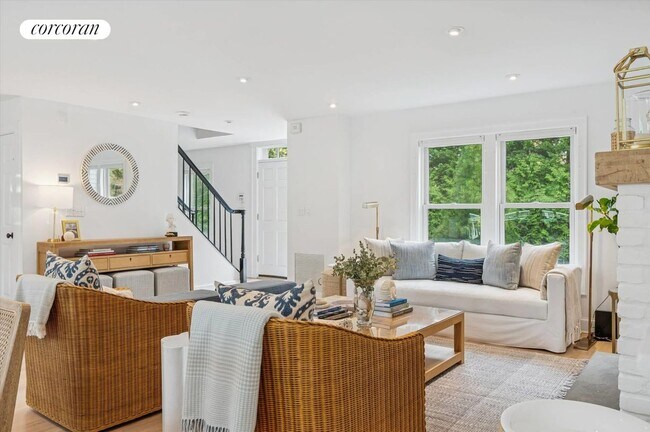 Building Photo - 32 Eastville Ave