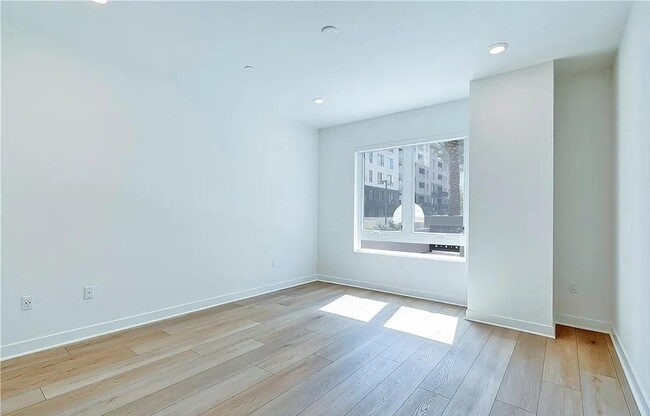 Building Photo - 1204 Rivington