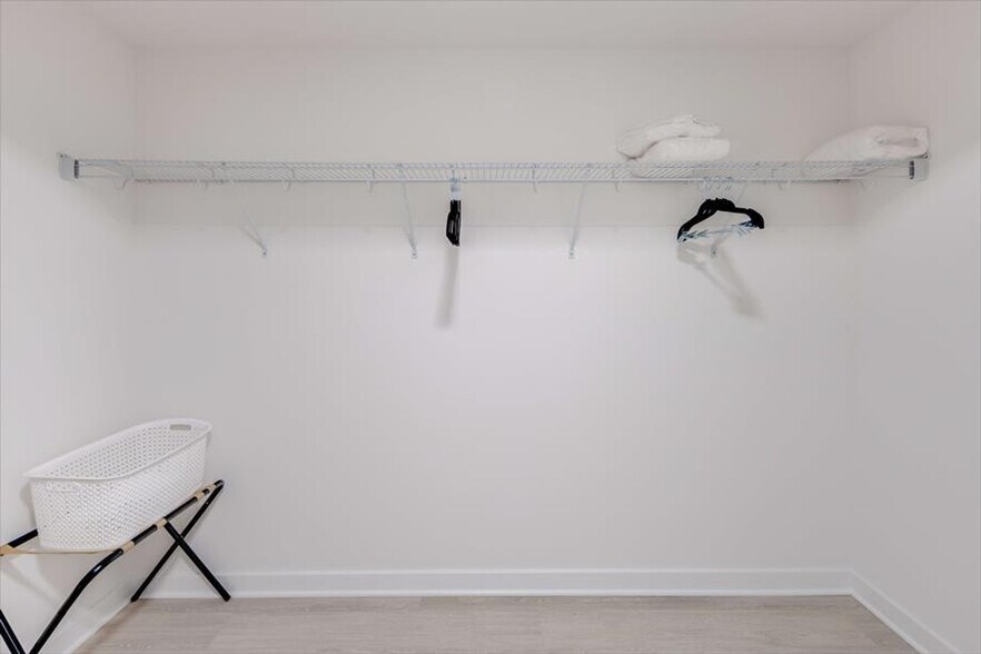 Building Photo - 1051 First St NE