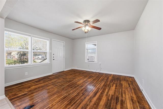 Building Photo - 108 Poplar St