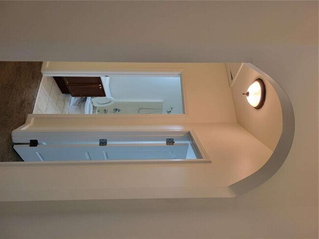 Building Photo - 175 Spinner Dr