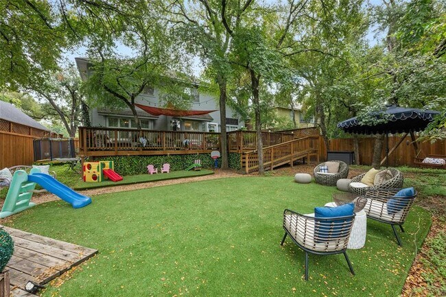 Building Photo - 8402 Nairn Dr