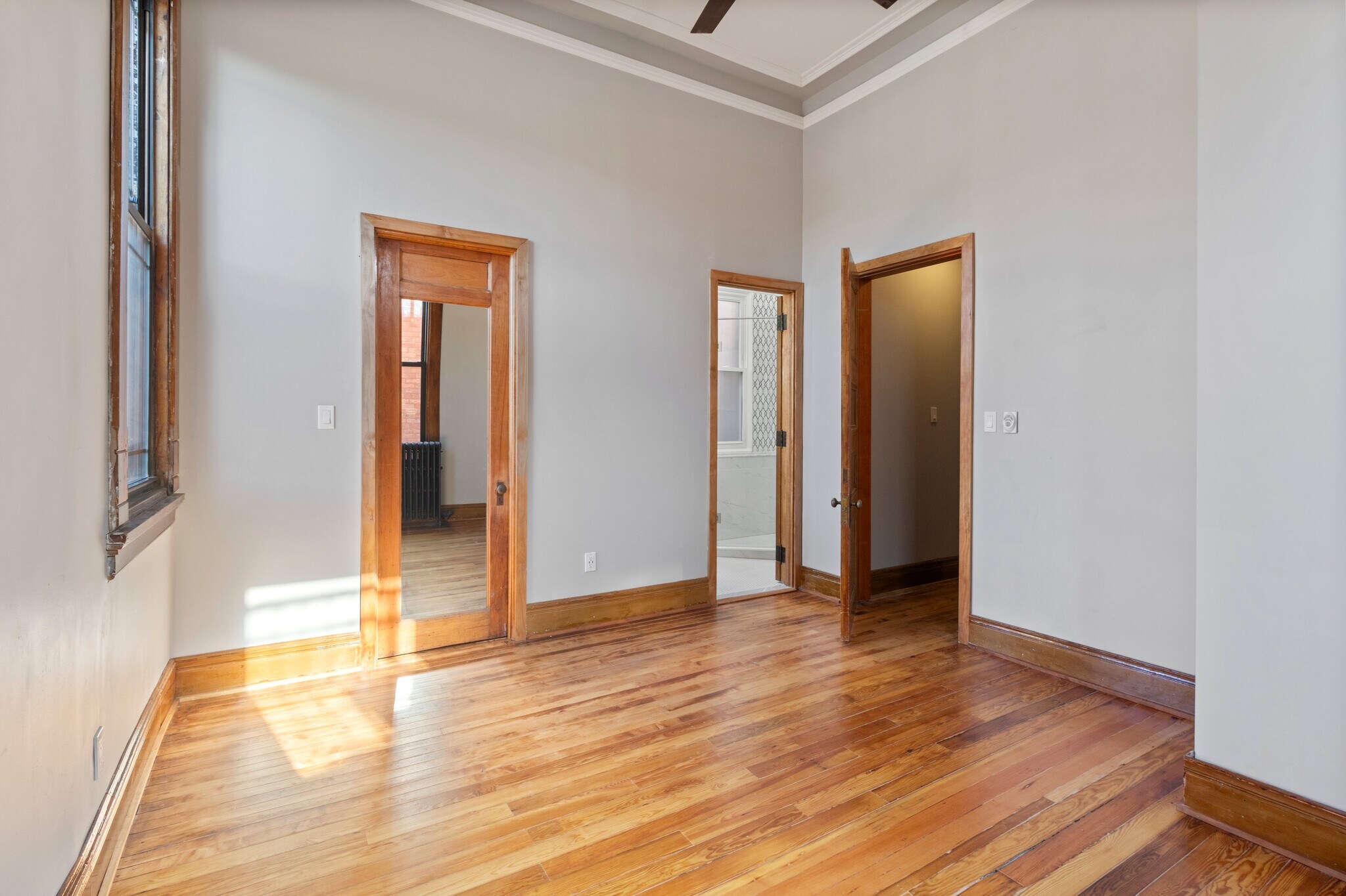 Building Photo - 1512 W Jackson Blvd