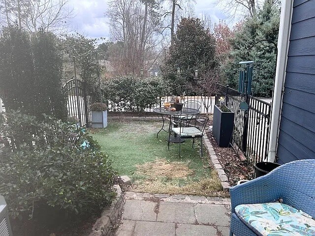 Building Photo - Room in Townhome on Triumph Ln