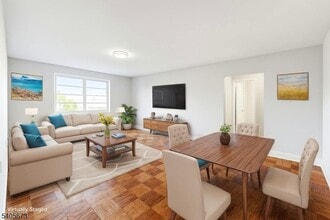 Building Photo - 25 Washington Ave