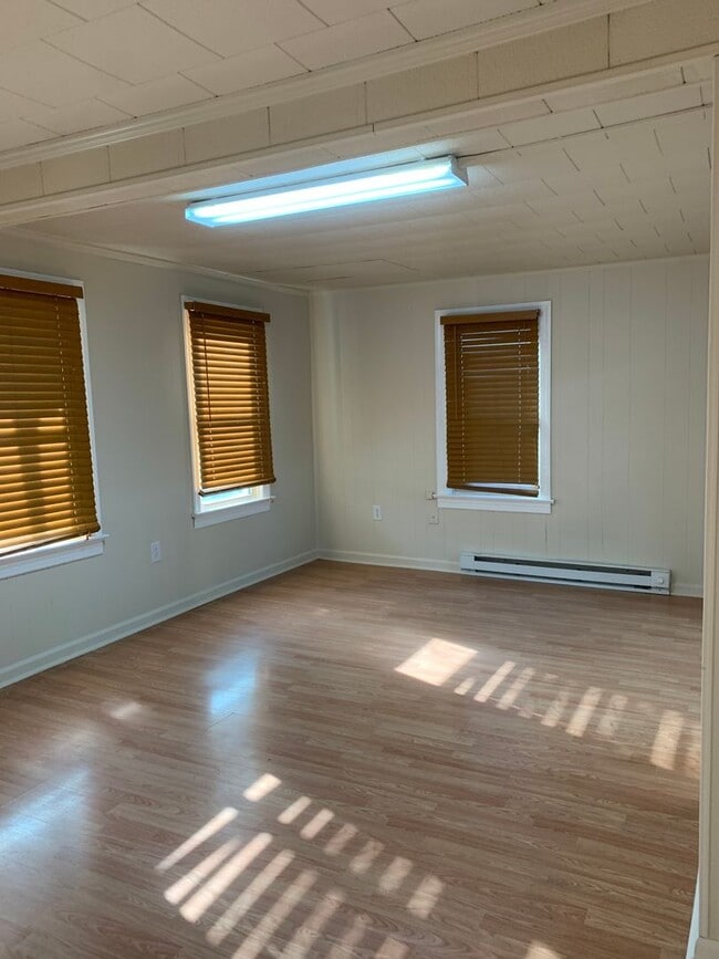 Building Photo - Single Family House located on South Vermont Street, Williamsport MD