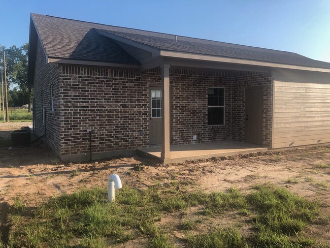 Building Photo - 6140 E Roundbunch Rd