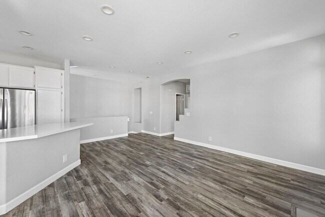 Building Photo - 137 Shorebreaker Dr