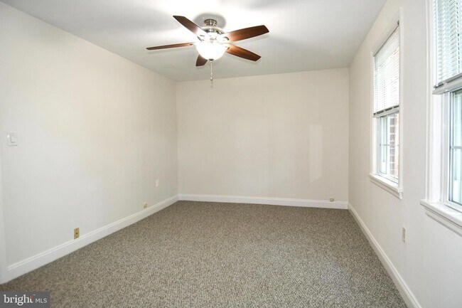 Building Photo - 1303 Belle View Blvd