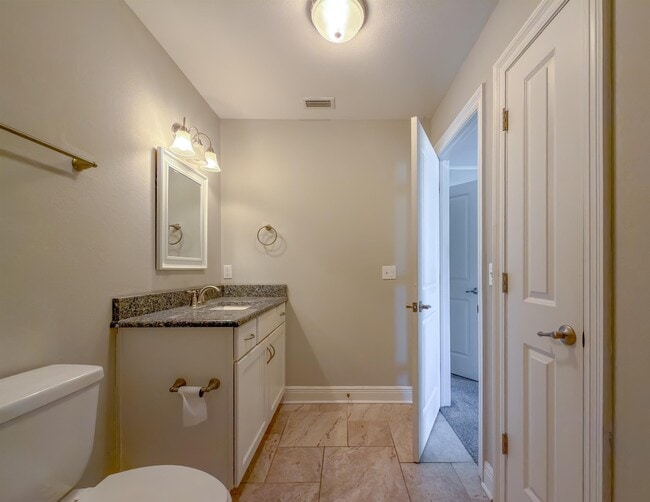 Building Photo - 2508 Goldenrod Wy