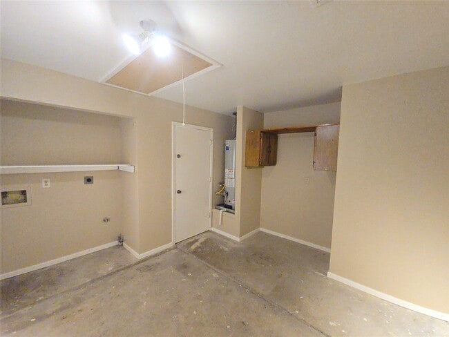 Building Photo - 11130 Thunderhaven Dr