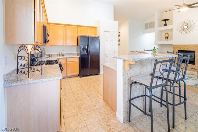 Building Photo - 10916 Bandol Pl