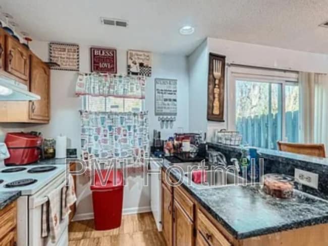 Building Photo - 3602 Huyton Ct