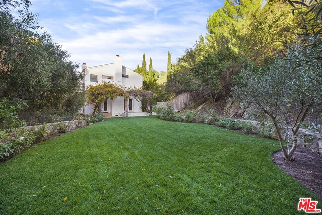 Building Photo - 373 Loftyhill Dr