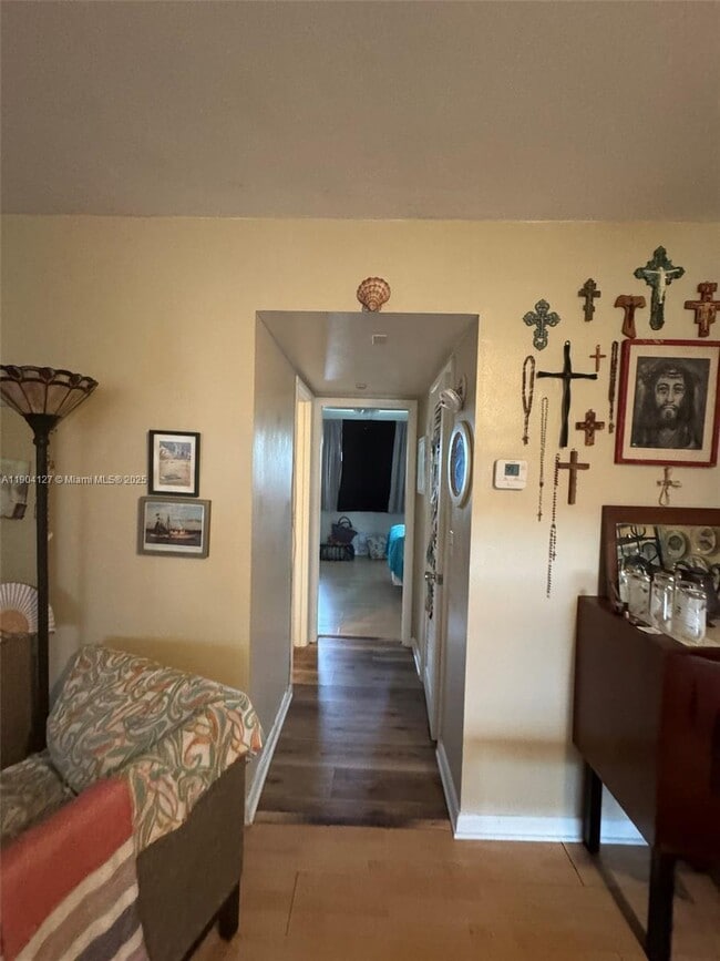 Building Photo - 270 Layne Blvd