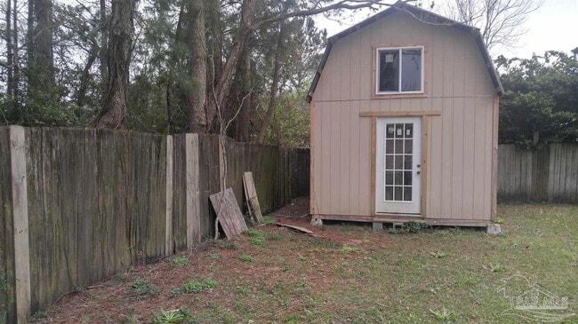 Building Photo - 2491 Redoubt Ave