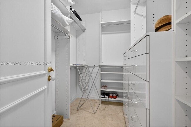 Building Photo - 3000 Island 2305 Is