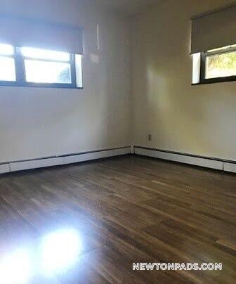 Building Photo - 276 Grove St