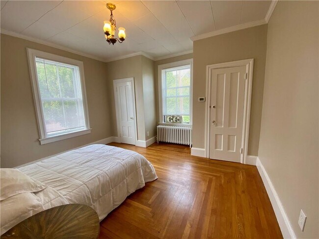 Building Photo - 30 Gould St