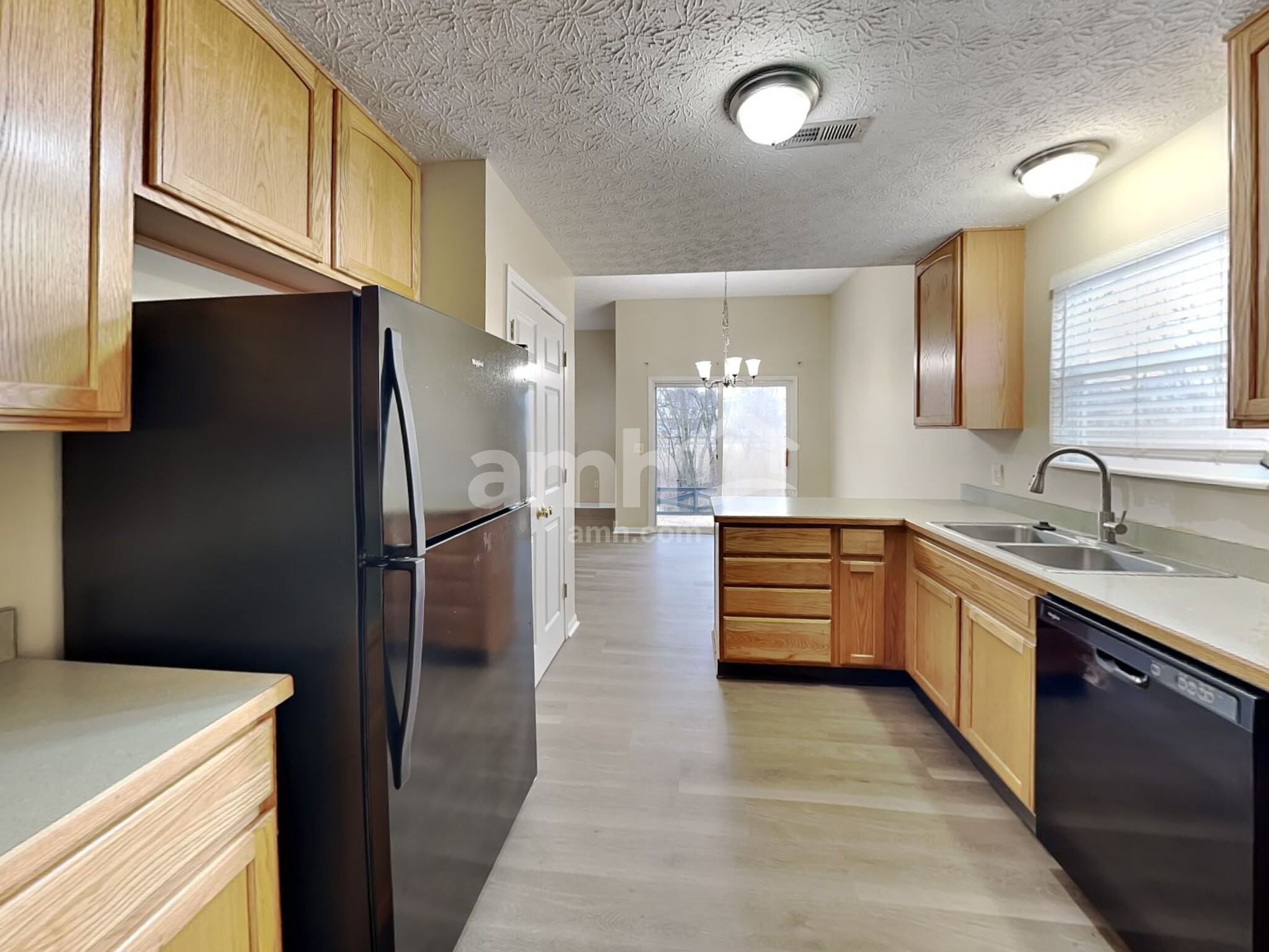 Building Photo - 7794 Birch Creek Dr