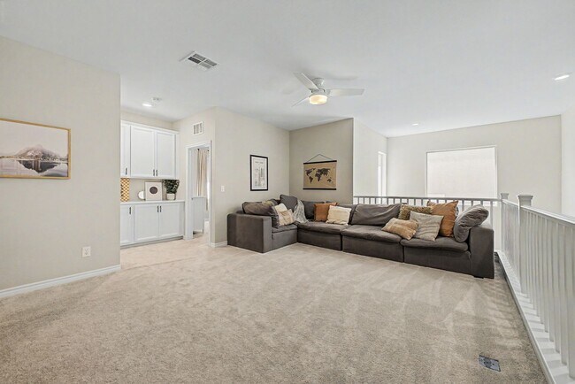 Building Photo - Upgraded 4 bedroom home in Skye Canyon gated community!