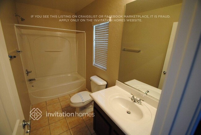 Building Photo - 4732 E Olney Ave