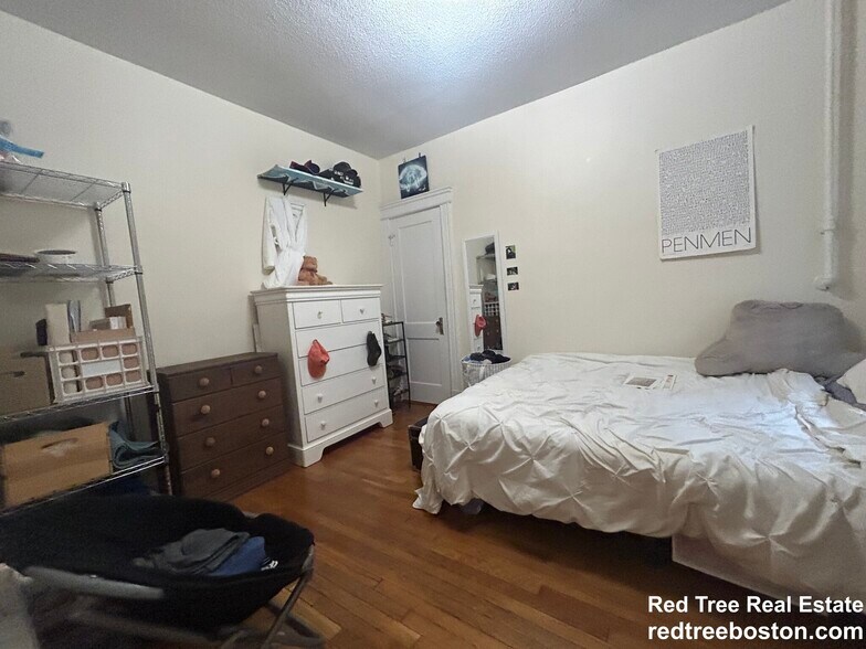 Building Photo - 1152 Commonwealth Ave