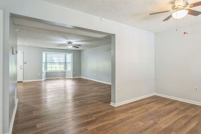 Building Photo - 6047 Red Wolf Pl