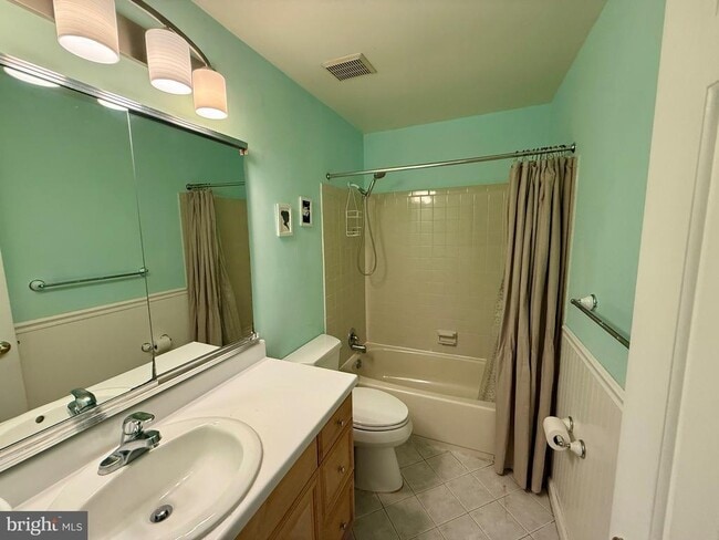 Building Photo - 30 Hopkinson Ct