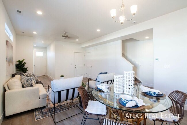 Building Photo - 3645 Verde Dr