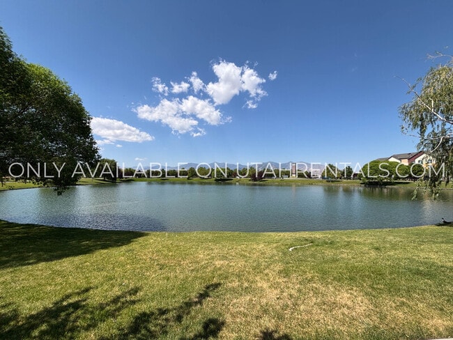 Building Photo - 2801 S Harrow Ct