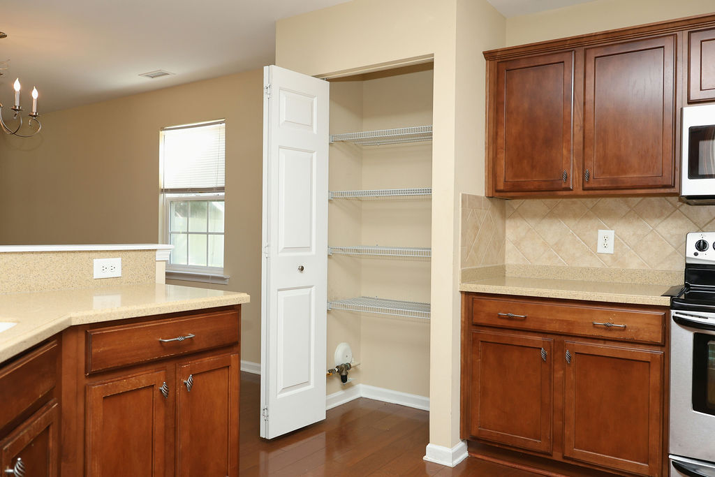 Building Photo - 8843 Thornton Town Pl