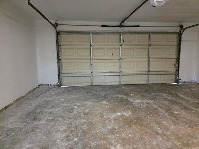 Building Photo - 8 Willowridge Cove