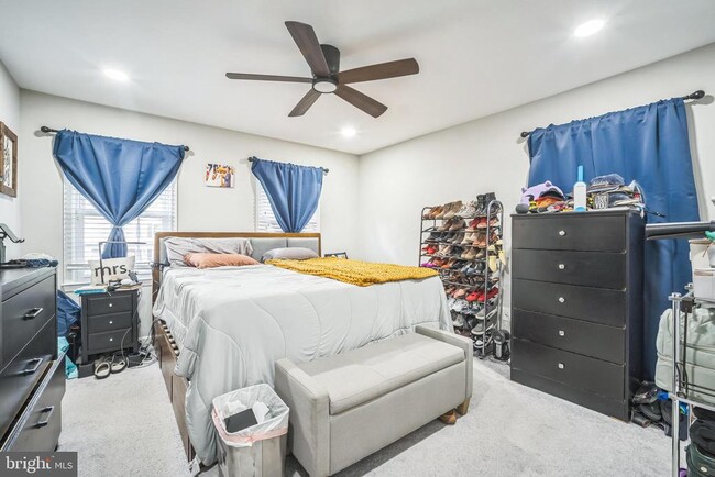 Building Photo - 7701 Durer Ct