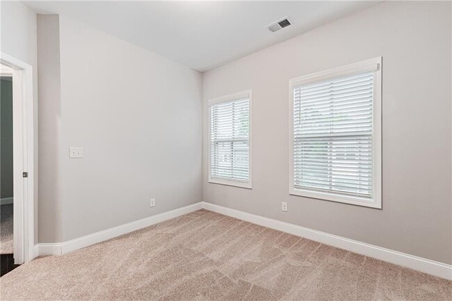 Building Photo - 3634 Via Nuova Ln