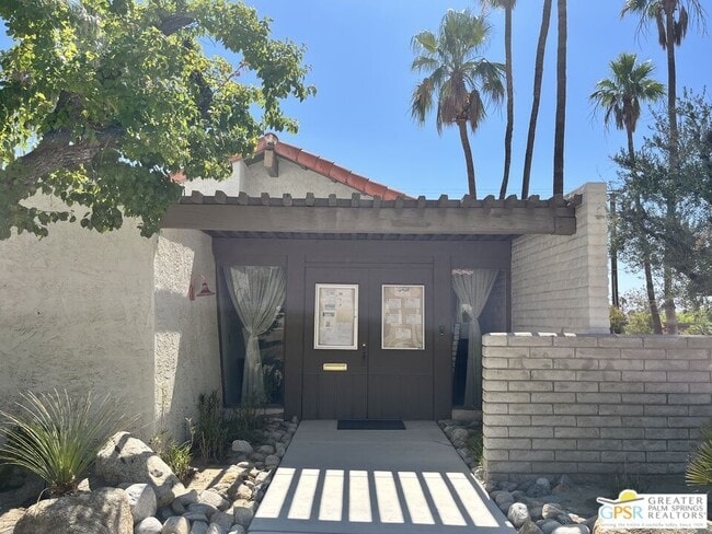 Building Photo - 1816 N Mira Loma Way