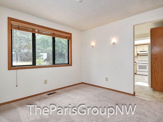 Building Photo - 14655 NE 179th St