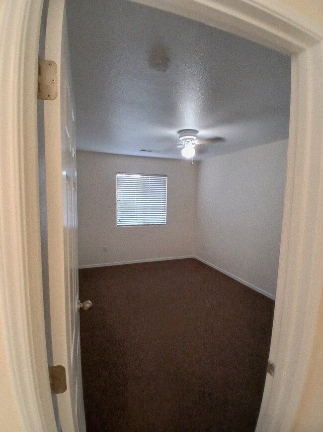 Building Photo - 1842 Santa Maria Ave